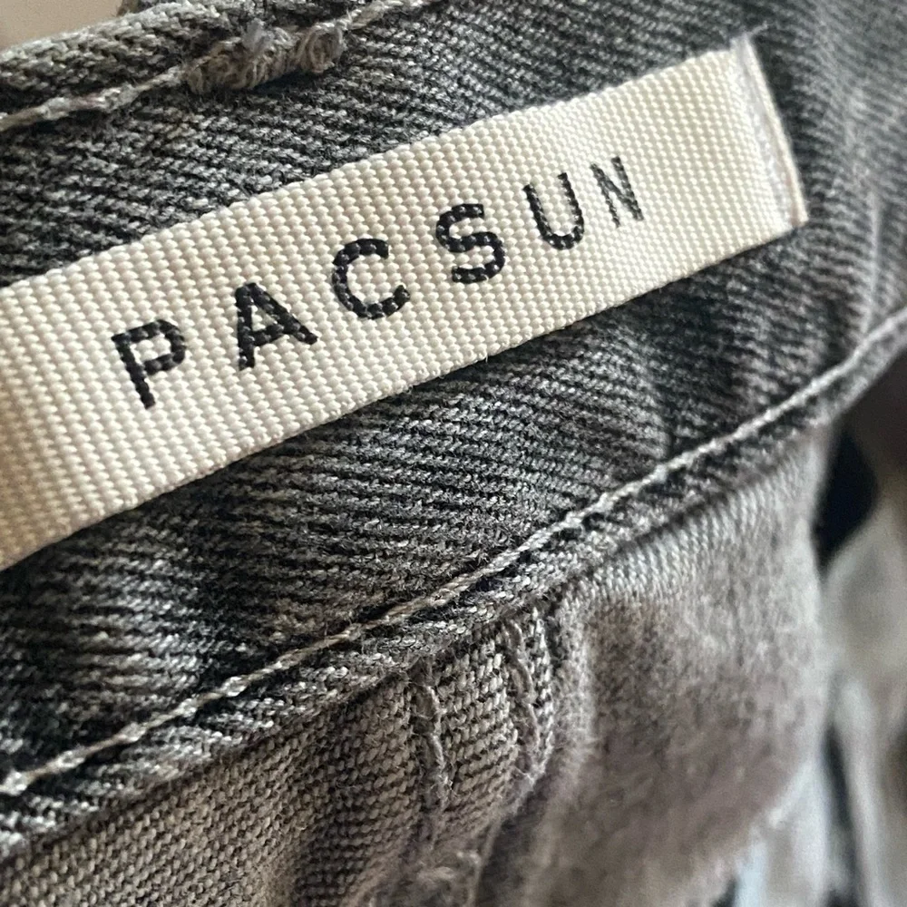 PacSun Stacked Skinny Fit Ripped Light Indigo Black Jeans Size W32/…Normcore